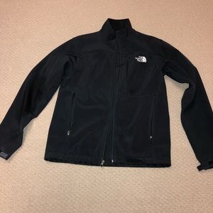Men’s North Face black soft shell full zip jacket